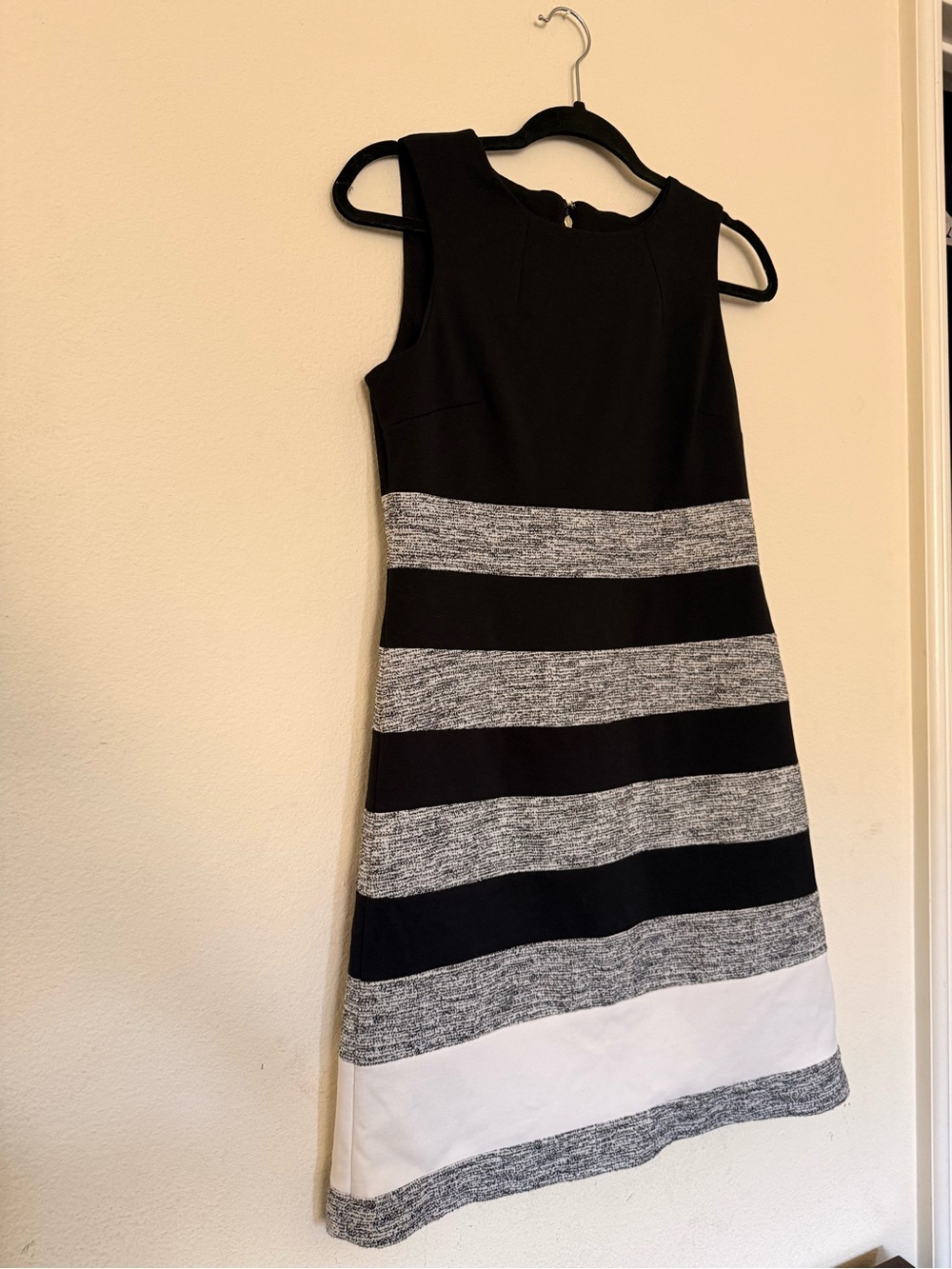 Tommy Hilfiger Black & Gray Striped Sleeveless Sheath Dress